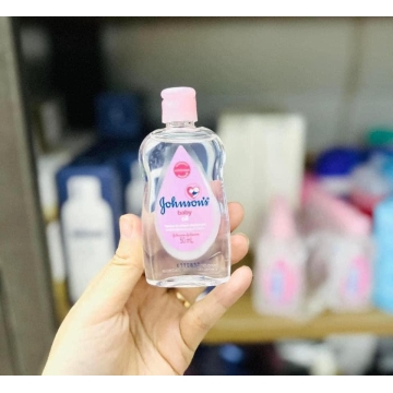 Dầu Massage Dưỡng Ẩm Johnson’s Baby Oil (50ML)