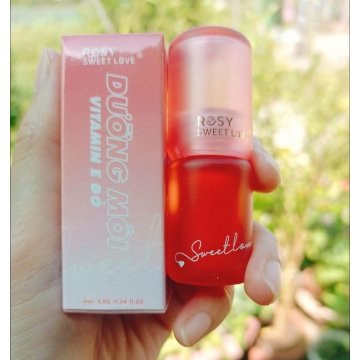 Son Dưỡng Môi Rosy Vitamin E Đỏ (3,8gr)
