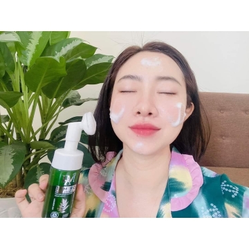 Sữa Rửa Mặt Trị Mụn DR.MAI (Mai Thảo Mộc) 100ML