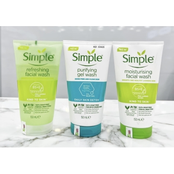 Sữa Rửa Mặt Simple UK (150ML)