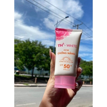Kem Chống Nắng Make Up TH-White (60ML)