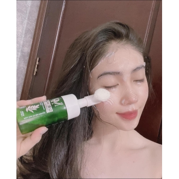 Sữa Rửa Mặt Trị Mụn DR.MAI (Mai Thảo Mộc) 100ML