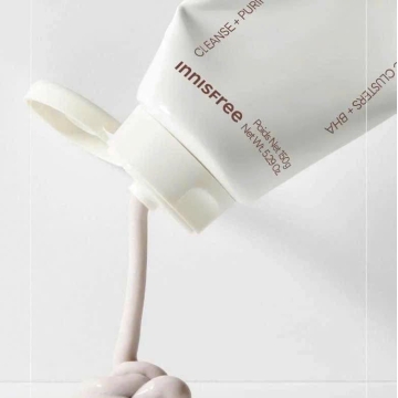 Sữa Rửa Mặt Innisfree Trở Núi Lửa (150g)