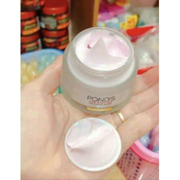 Kem Ngày / Đêm Chống Lão Hóa POND’S AGE MIRACLE (45g)