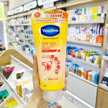 Dưỡng Thể Vaseline GLUTA - HYA Thái Lan (300ML)