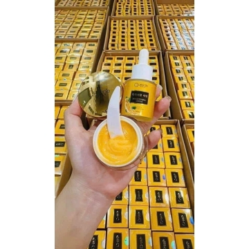 ComBo Face Mụn Hồng Sâm Hàn Quốc Queenie Skin 