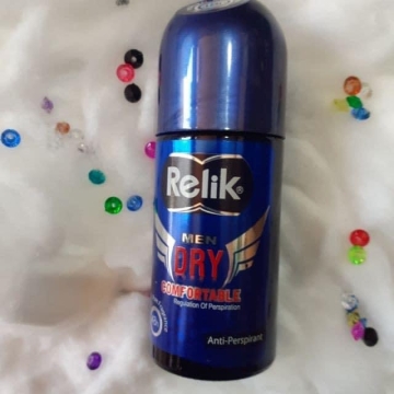Lăn Khử Mùi Relik White & Beauty (50ML)