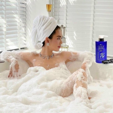 Sữa Tắm Trắng Da Hatomugi Ý Dĩ Nhật 