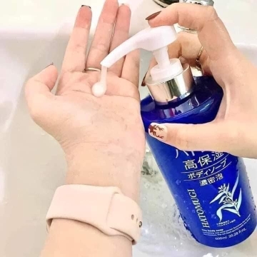 Sữa Tắm Trắng Da Hatomugi Ý Dĩ Nhật 