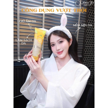 Sữa Tắm Trắng Da Men Trái Cây Queenie Skin (200ML)