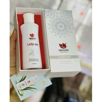 Dung Dịch Vệ Sinh Linh Hương LadyCare (150ML)